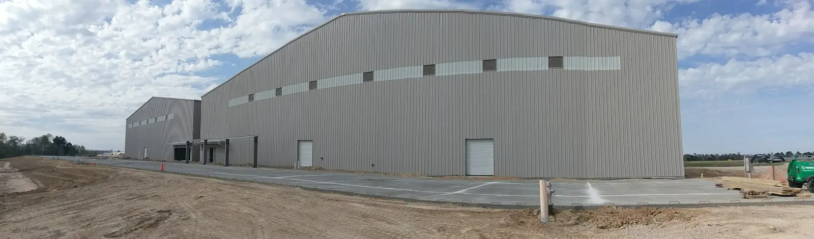 Large-Span Airplane Hangar photo 4