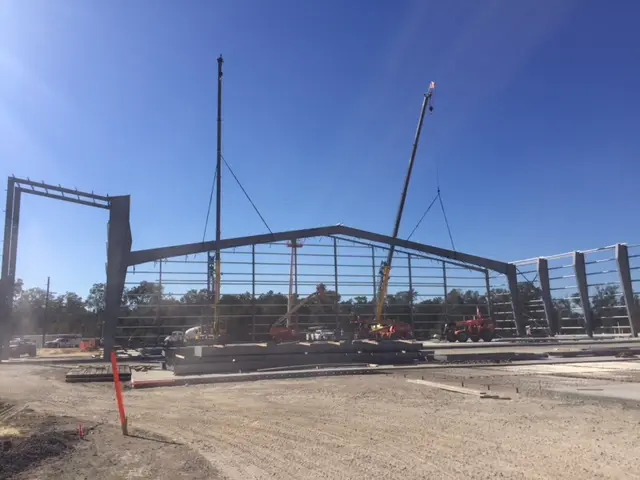Large-Span Airplane Hangar photo 6