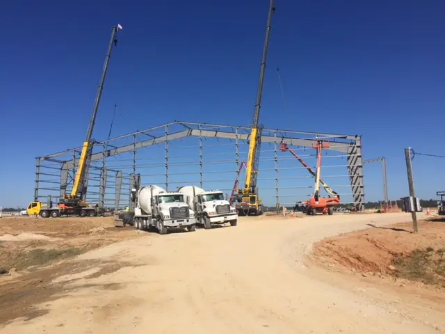 Large-Span Airplane Hangar photo 8