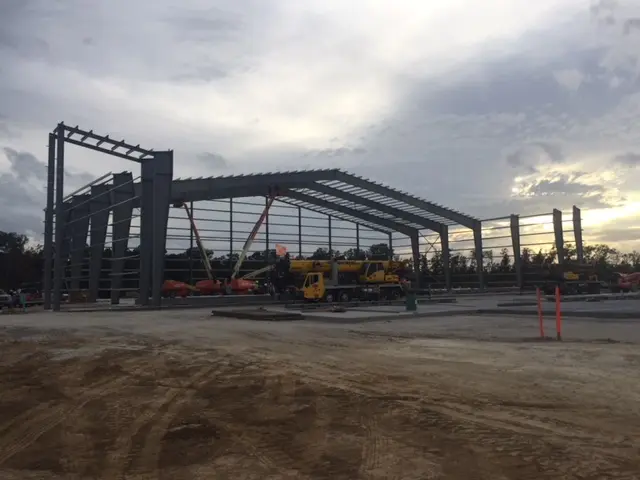 Large-Span Airplane Hangar photo 10