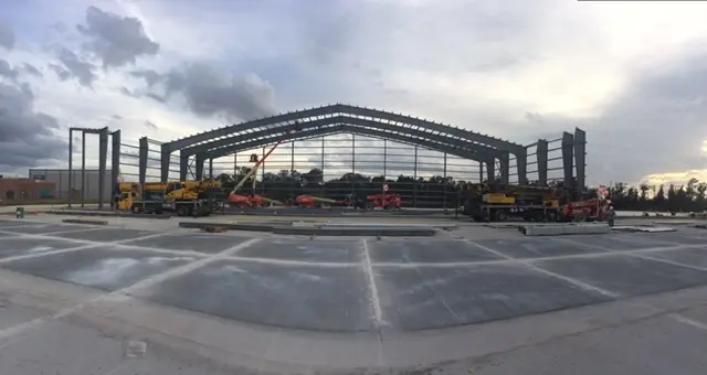 Large-Span Airplane Hangar photo 11